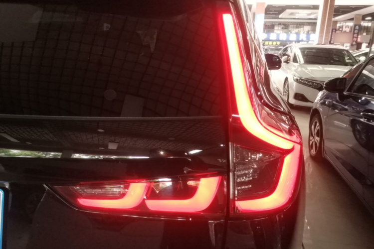 Honda CR-V 2023 #8 Honda CR-V 2023 car image #8