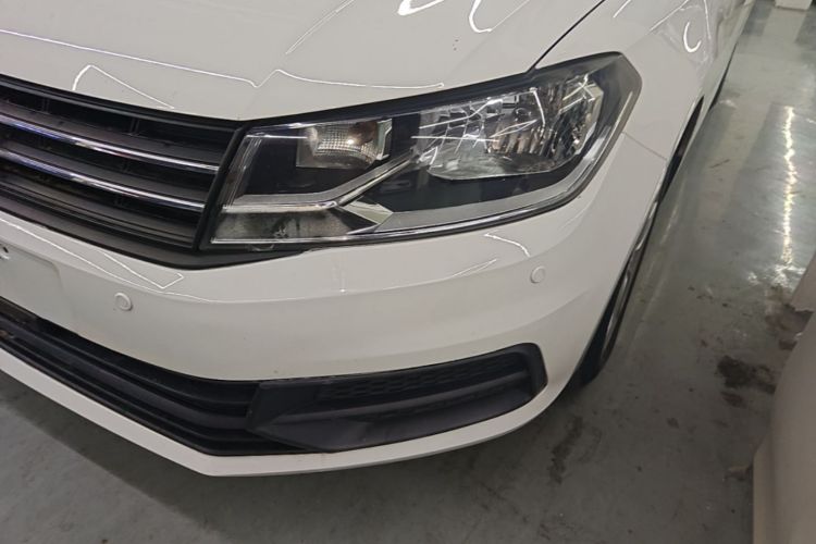 Volkswagen Santana 2015 immagine di auto #23