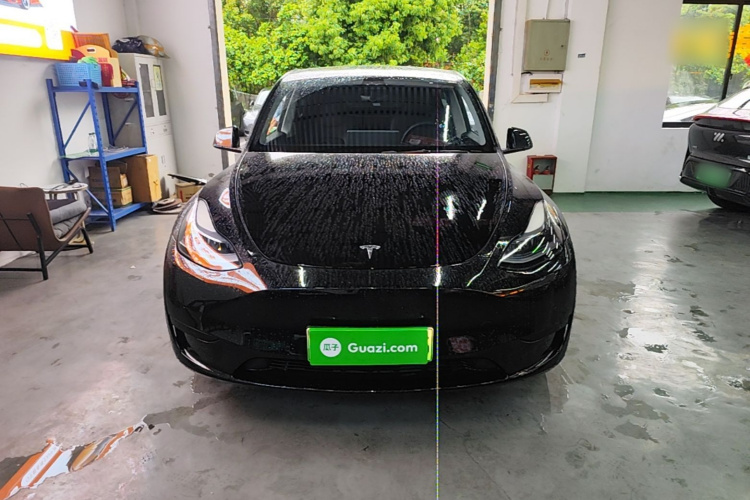 Tesla Model Y 2023 #3 Tesla Model Y 2023 car image #3