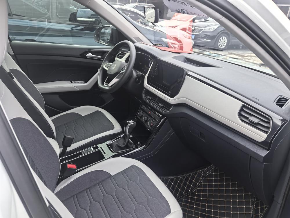 Volkswagen Tharu 2024 car image #8