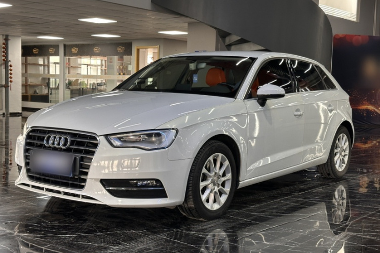 Audi A3 2017 car image #2