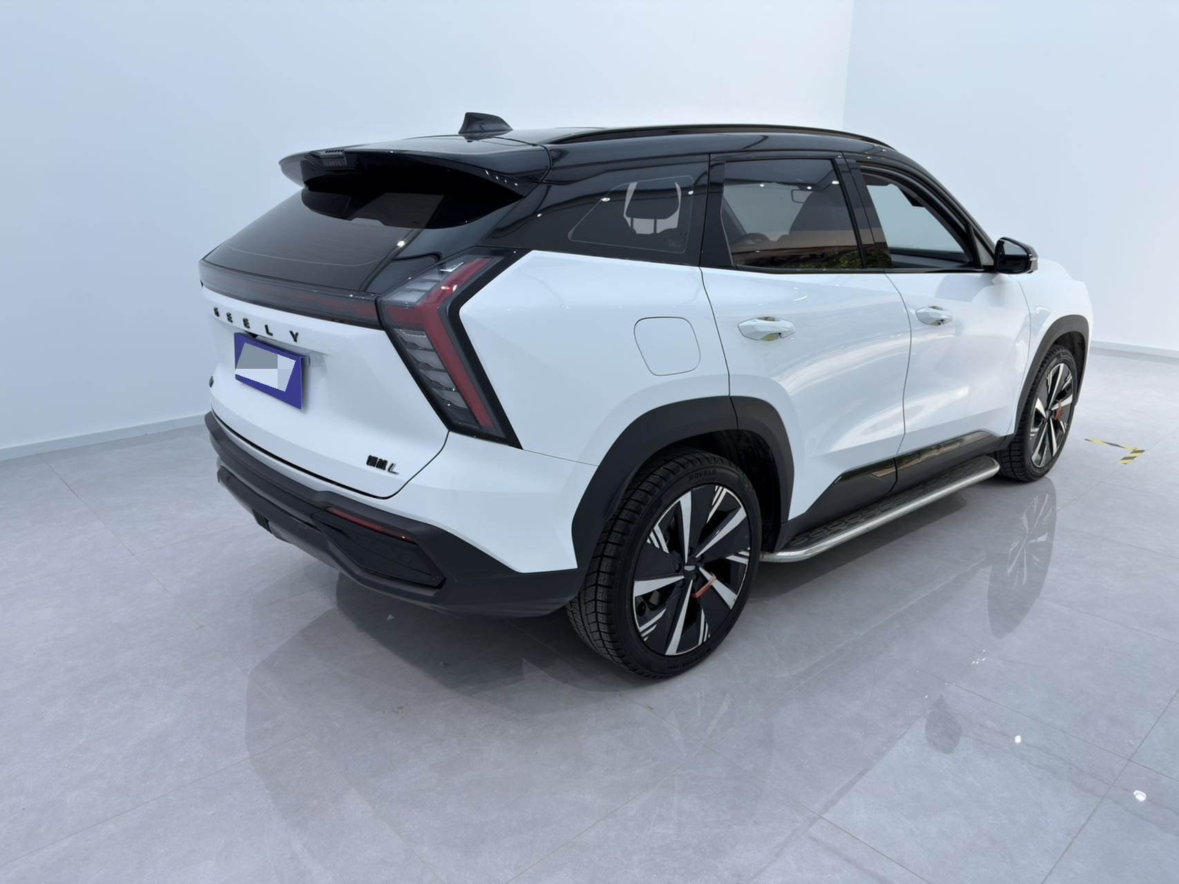 GEELY Boyue L 2023 car image #6