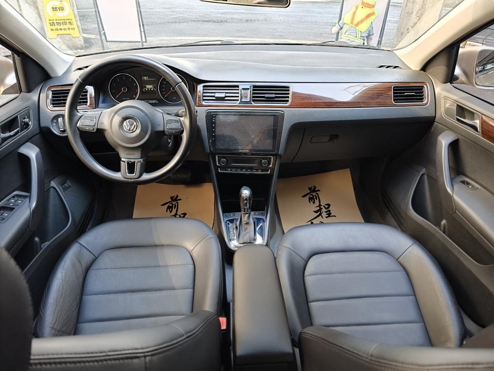 Volkswagen Santana 2013 car image #8