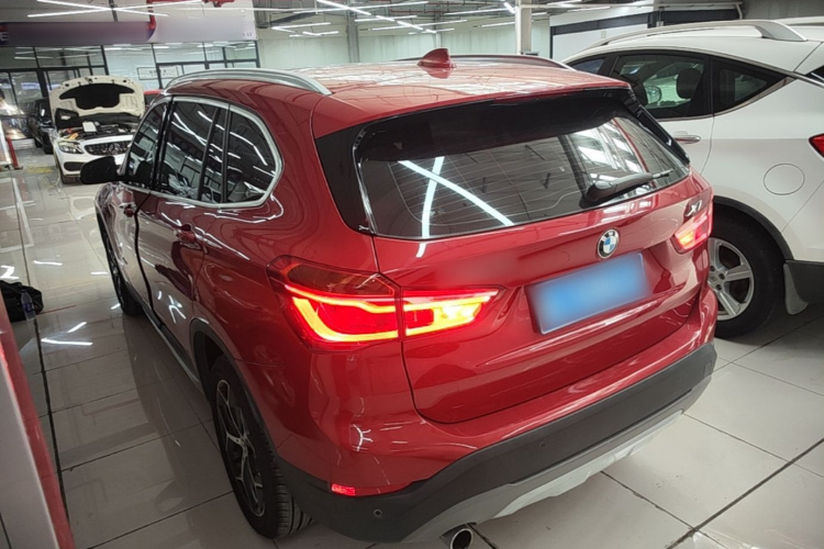 BMW X1 2018 #5 BMW X1 2018 car image #5
