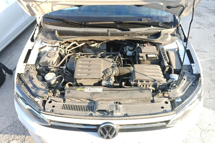 Volkswagen Polo 2021 car image #20