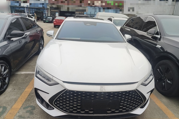 BYD Han 2022 car image #3