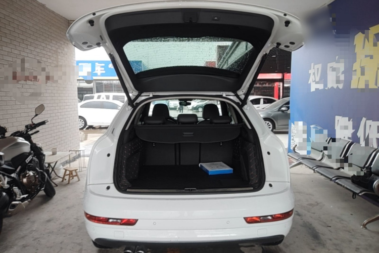 Audi Q3 2017 #19 Audi Q3 2017 car image #19