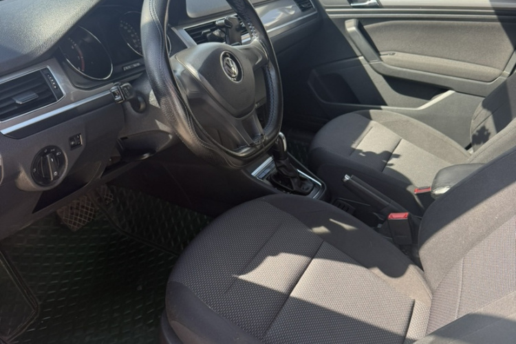 Volkswagen Bora 2020 immagine di auto #11