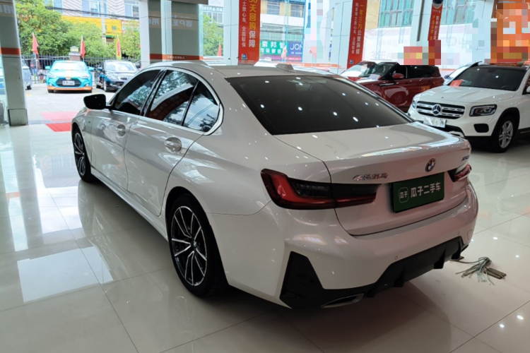 BMW 3 Series 2024 car image #5