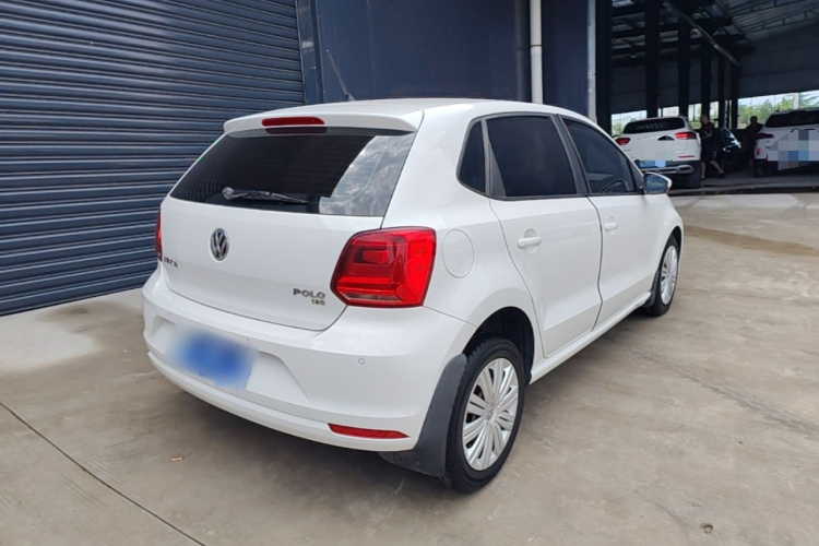 Volkswagen Polo 2016 car image #5