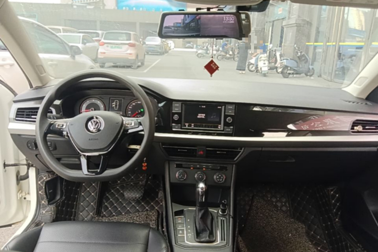 Volkswagen Lavida 2019 #10 Volkswagen Lavida 2019 car image #10
