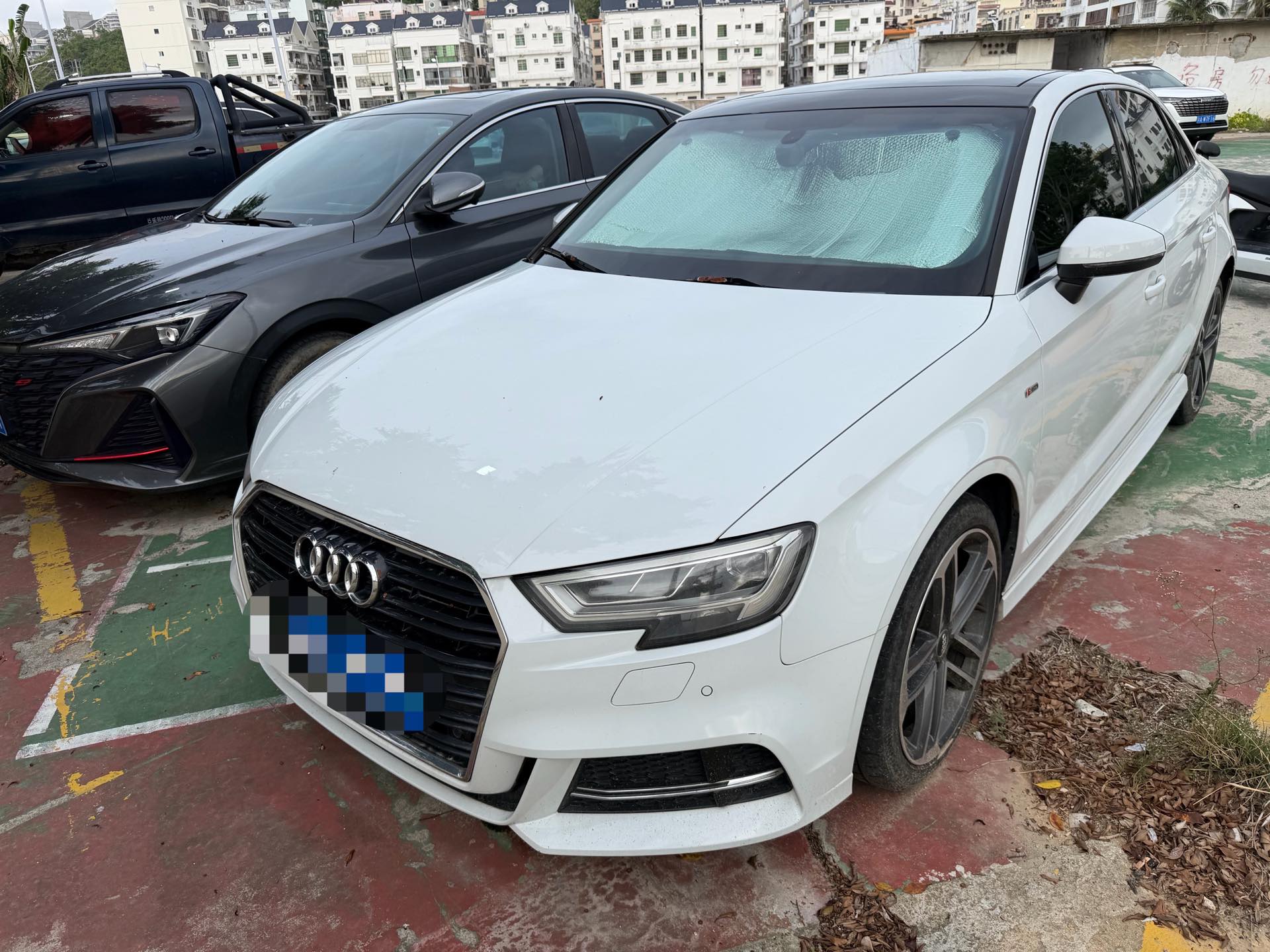 2017 immagine di auto 