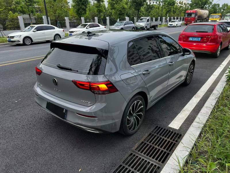 Volkswagen Golf 2022 #4 Volkswagen Golf 2022 صورة سيارة #4
