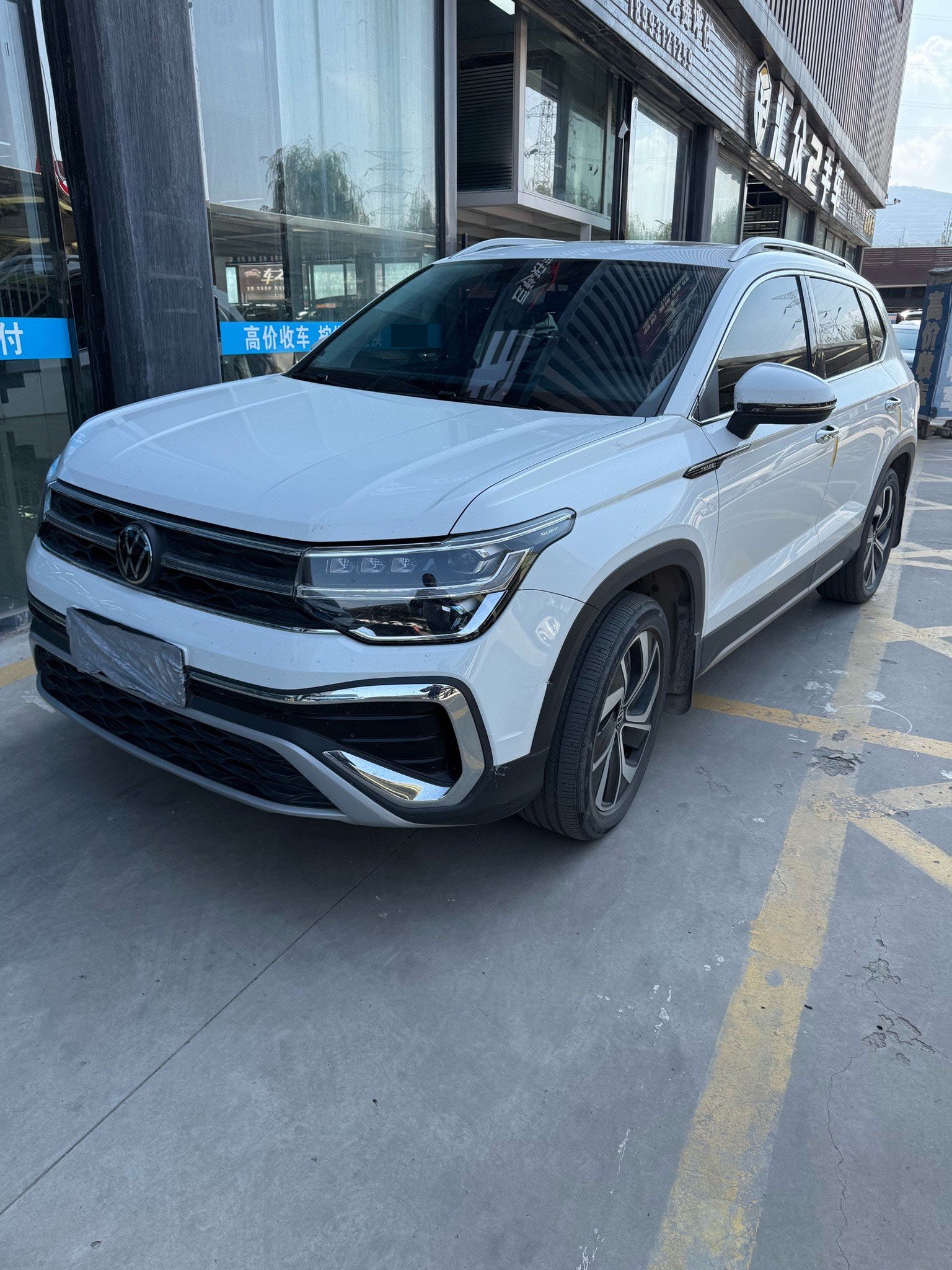 2023 2023 immagine di auto