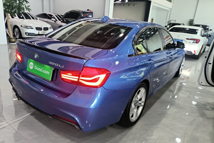 BMW 3 Series 2017 #7 BMW 3 Series 2017 car image #7