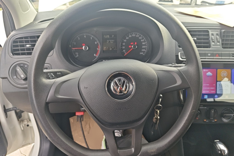 Volkswagen Polo 2018 #11 Volkswagen Polo 2018 car image #11