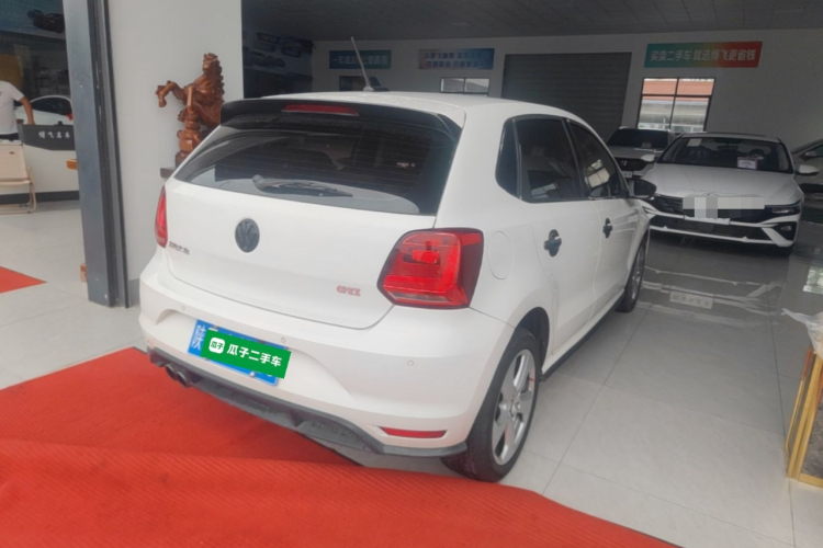 Volkswagen Polo 2017 car image #7
