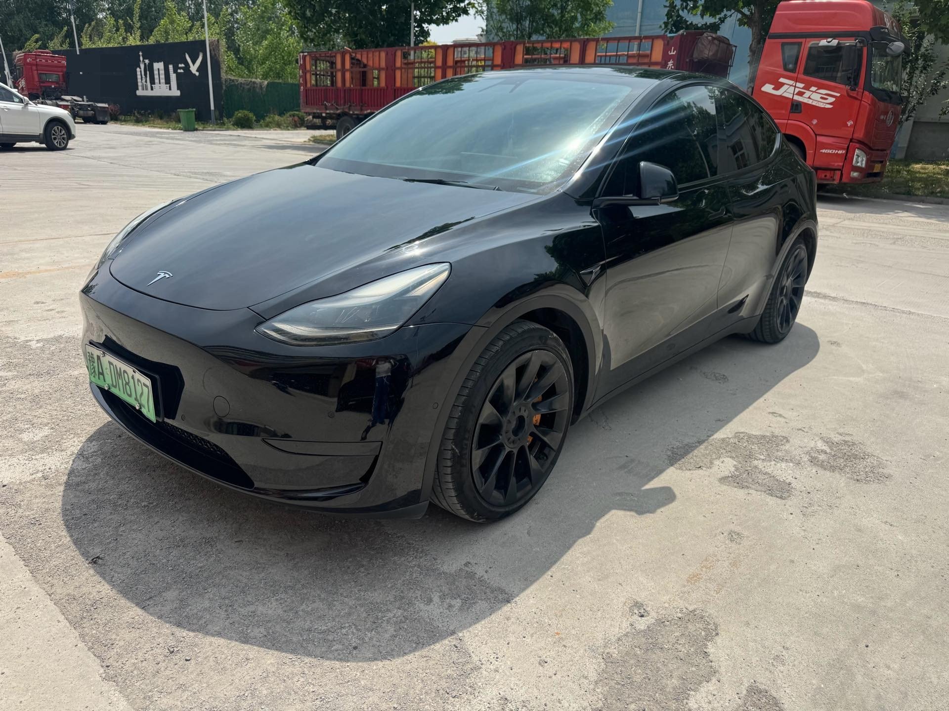 Tesla Model Y 2022 Tesla Model Y 2022 car image