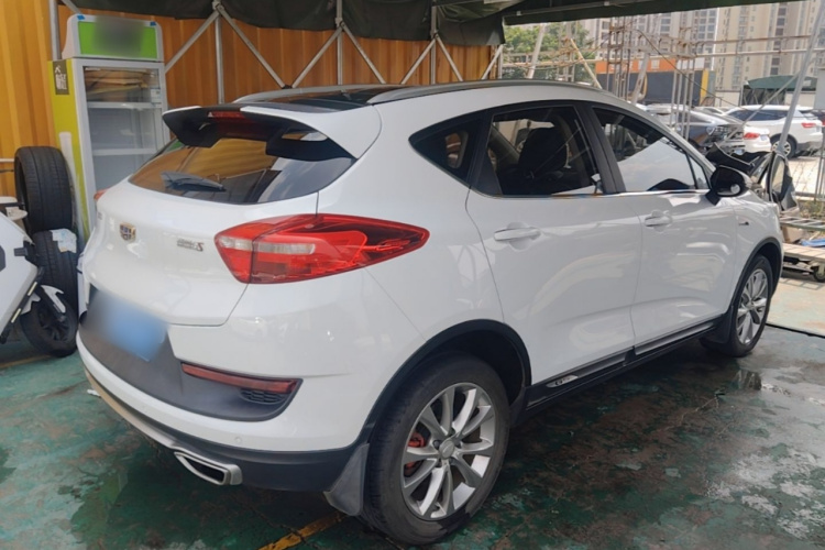 GEELY Emgrand GS 2018 car image #5
