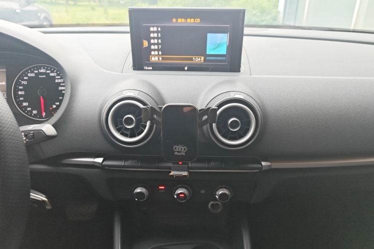 Audi A3 2018 #13 Audi A3 2018 car image #13