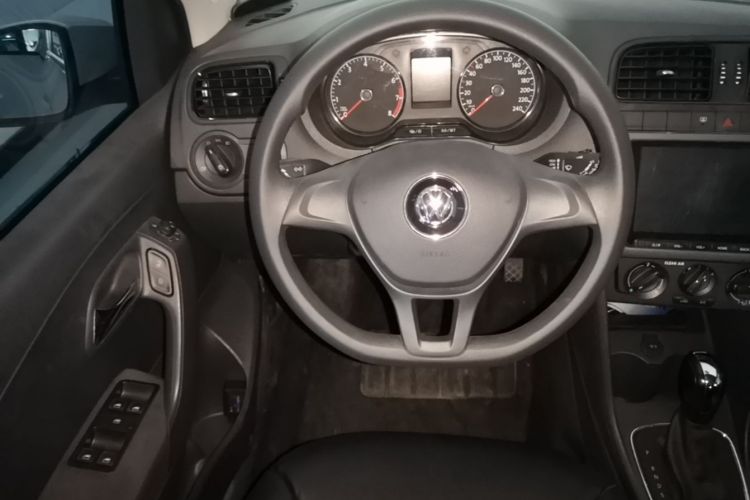 Volkswagen Polo 2017 #11 Volkswagen Polo 2017 car image #11