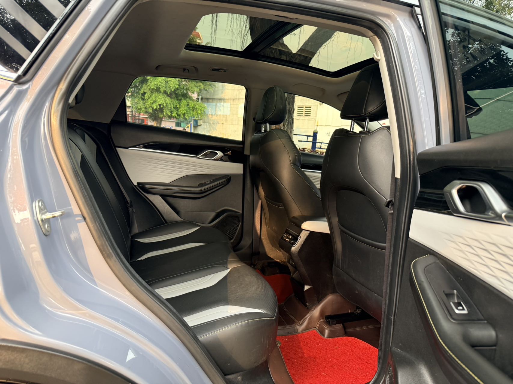 GEELY Coolray 2022 image de voiture #11