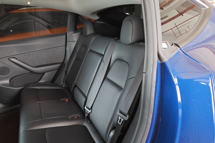 Tesla Model Y 2022 #13 Tesla Model Y 2022 car image #13