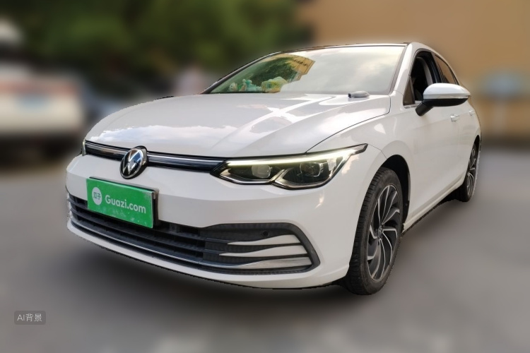 Volkswagen Golf 2021 car image #2