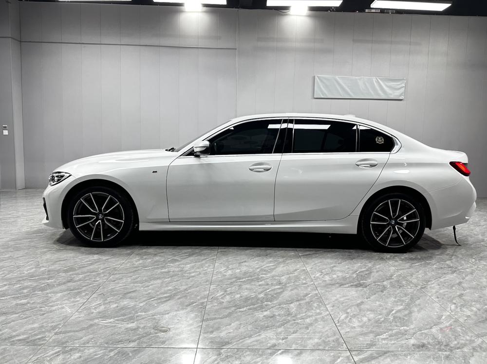 BMW 3 Series 2022 car image #4