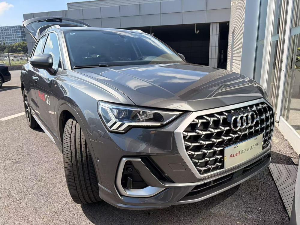 Audi Q3 2025 #3 Audi Q3 2025 car image #3