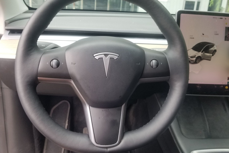 Tesla Model Y 2021 #11 Tesla Model Y 2021 car image #11