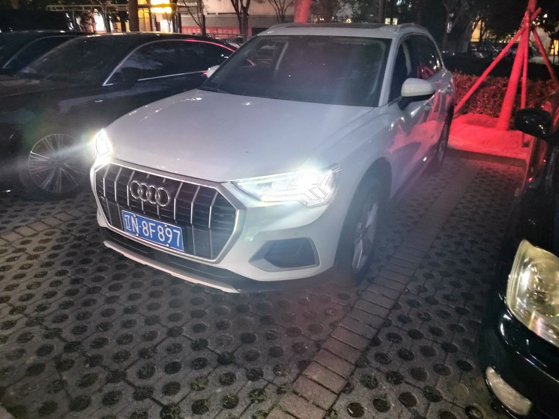 Audi Q3 2022 Audi Q3 2022 car image