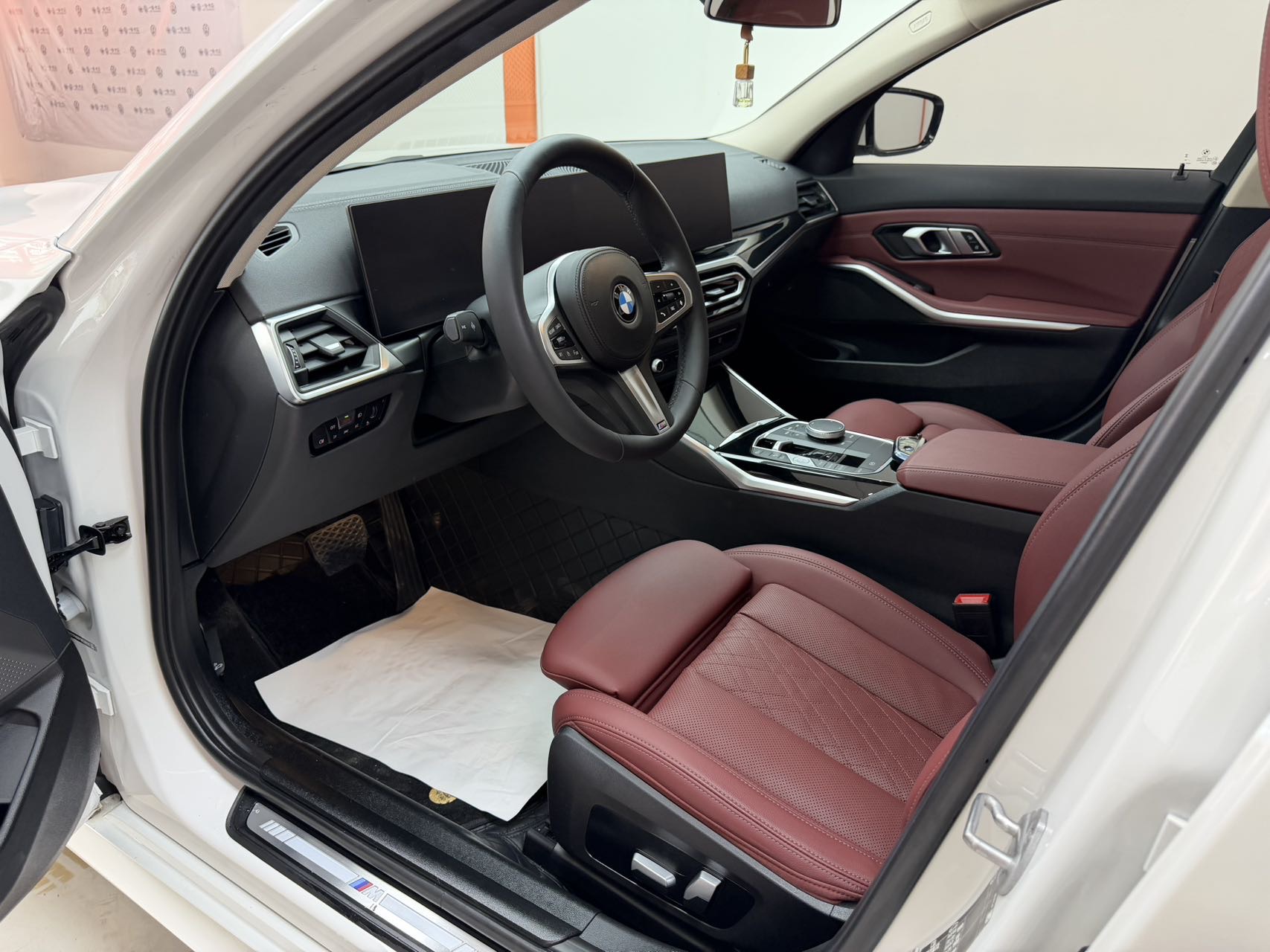 BMW 3 Series 2023 #7 BMW 3 Series 2023 car image #7