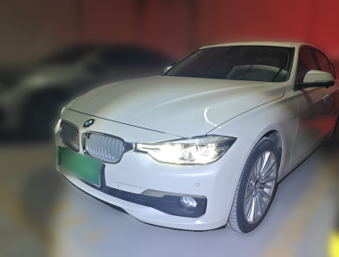 BMW 3 Series 2018 car image 