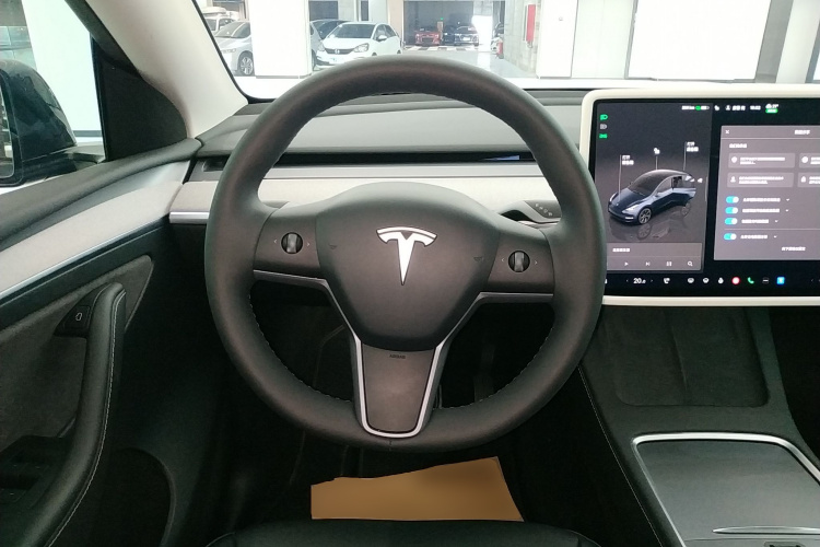 Tesla Model Y 2025 #11 Tesla Model Y 2025 car image #11