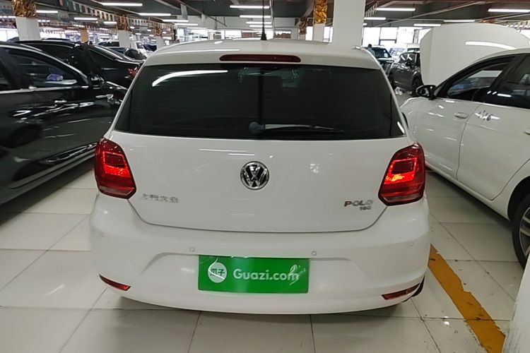 Volkswagen Polo 2017 car image #6