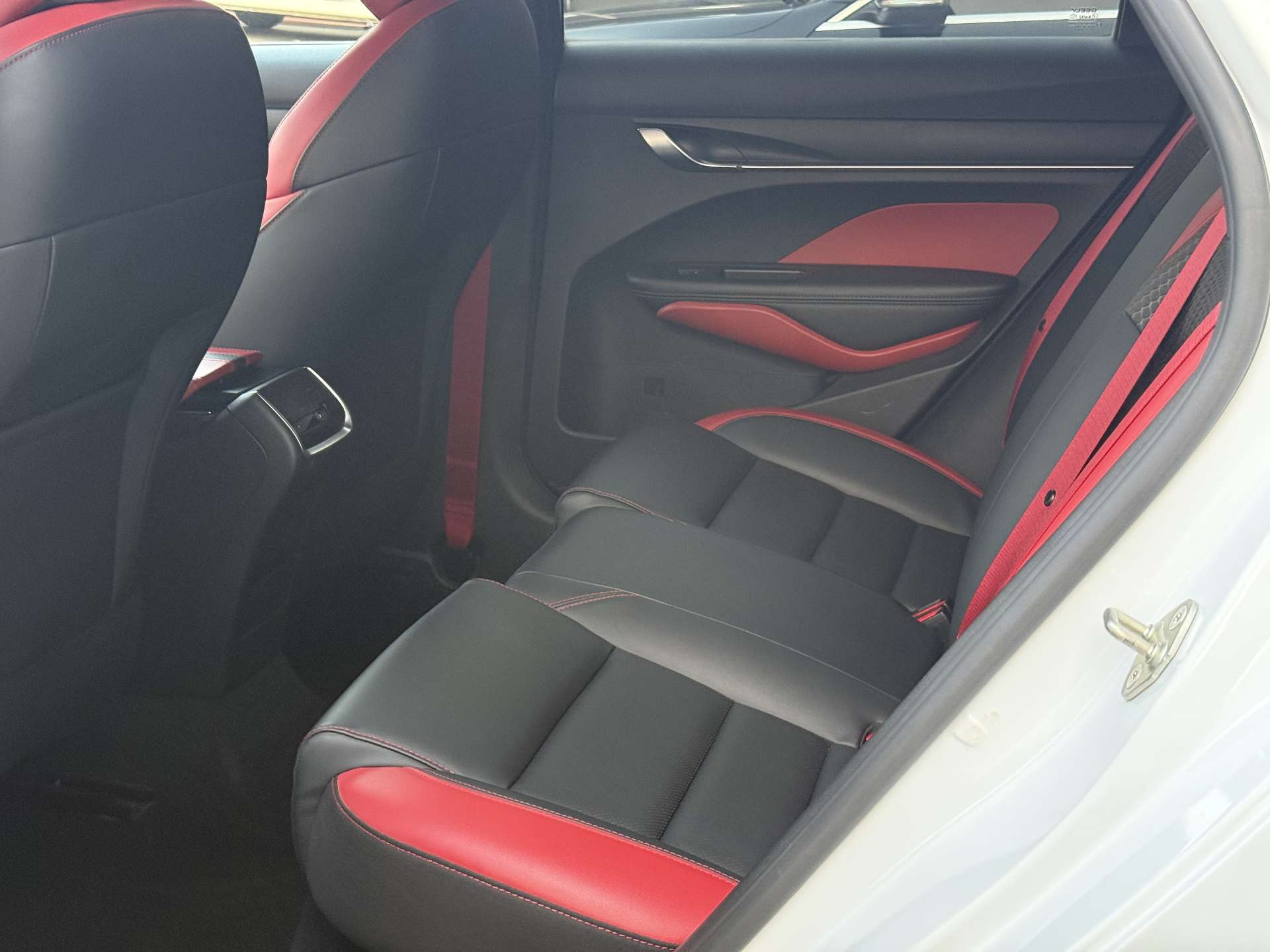 GEELY Binray 2020 #5 GEELY Binray 2020 immagine di auto #5