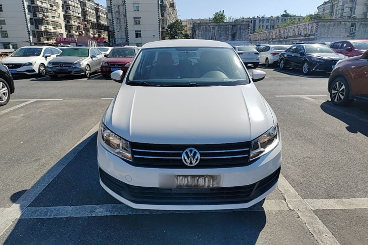 Volkswagen Santana 2017 car image #3
