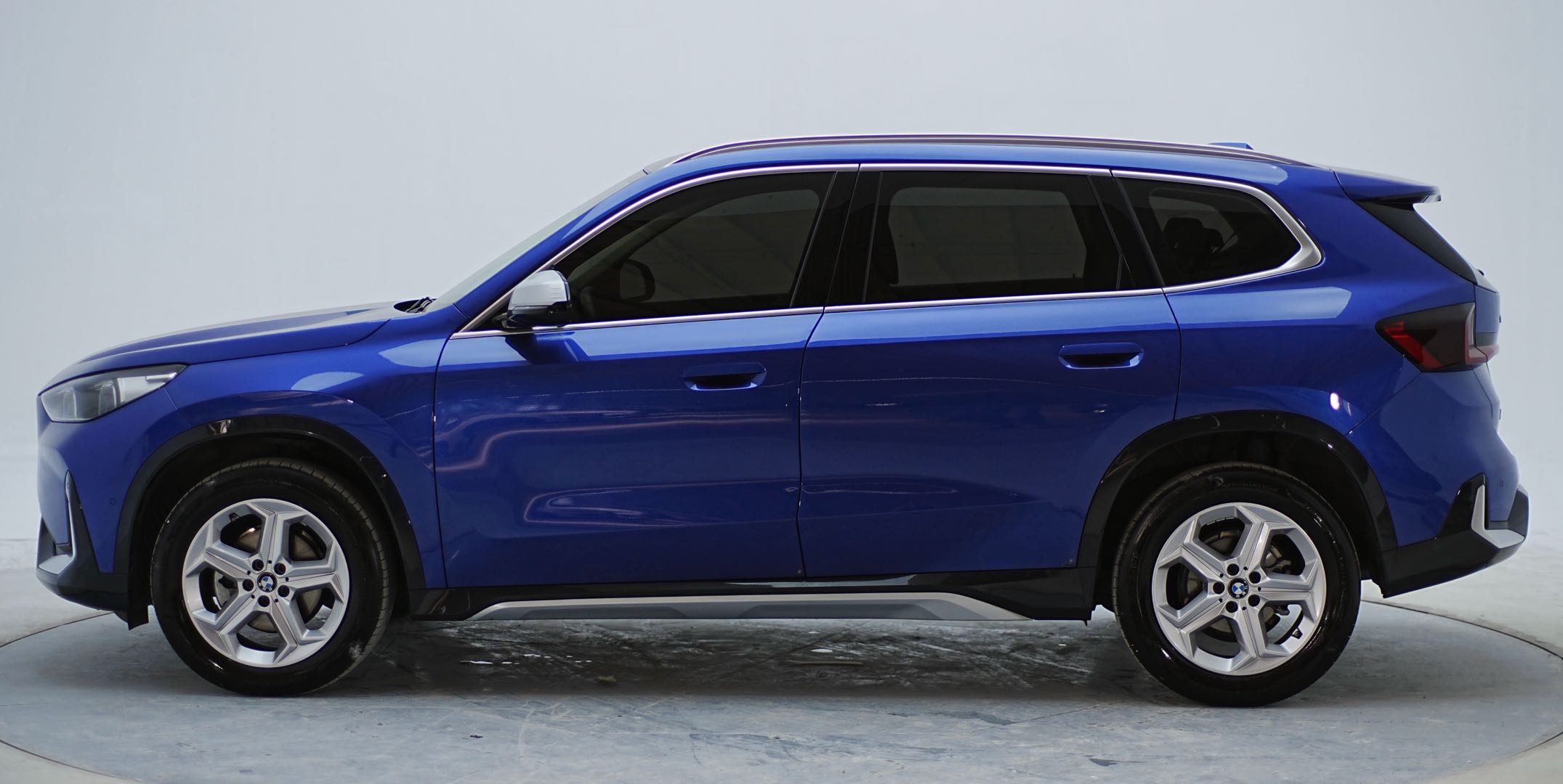 BMW X1 2024 #2 BMW X1 2024 car image #2