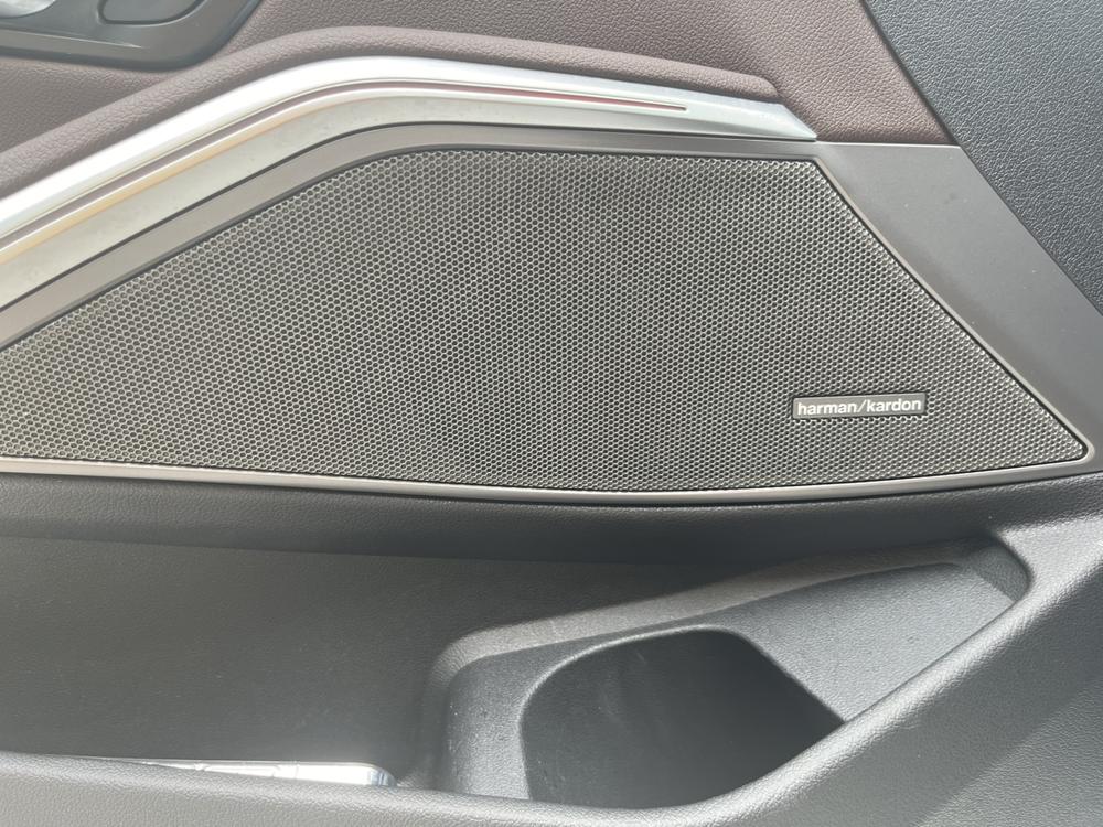 BMW 3 Series 2020 #28 BMW 3 Series 2020 car image #28