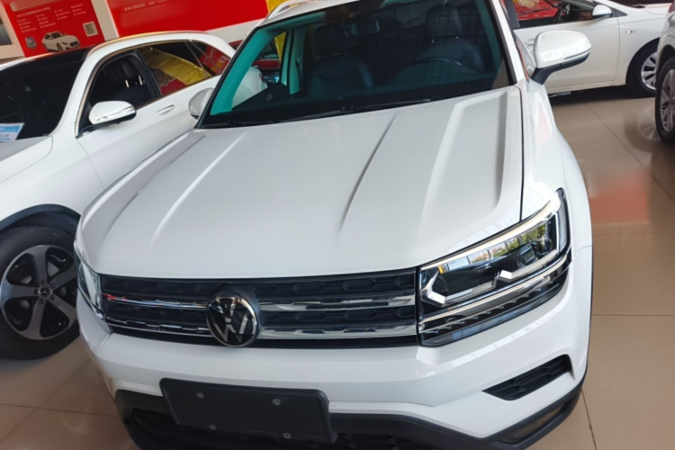 Volkswagen Tharu 2022 car image #3