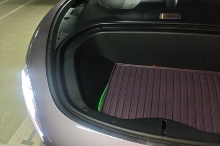 MI SU7 2025 immagine di auto #27