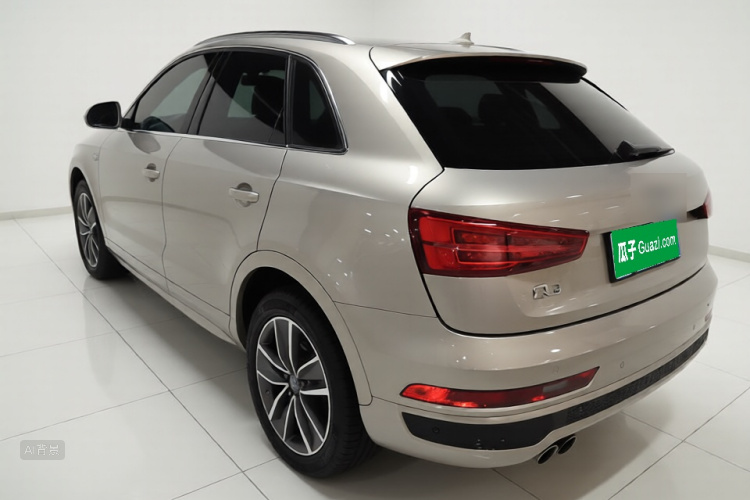 Audi Q3 2019 immagine di auto #5
