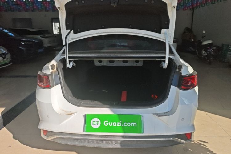 GEELY Emgrand L HiP 2023 car image #21