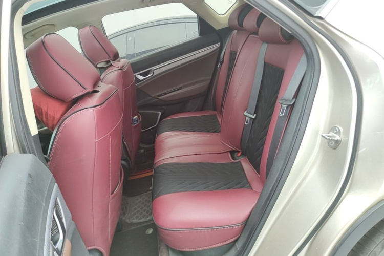 GEELY Emgrand GS 2018 #17 GEELY Emgrand GS 2018 immagine di auto #17