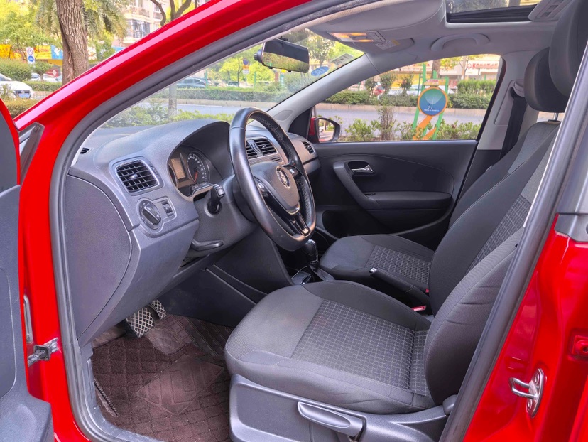 Volkswagen Polo 2018 car image #7