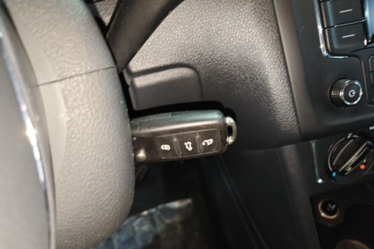 Volkswagen Polo 2017 #9 Volkswagen Polo 2017 car image #9