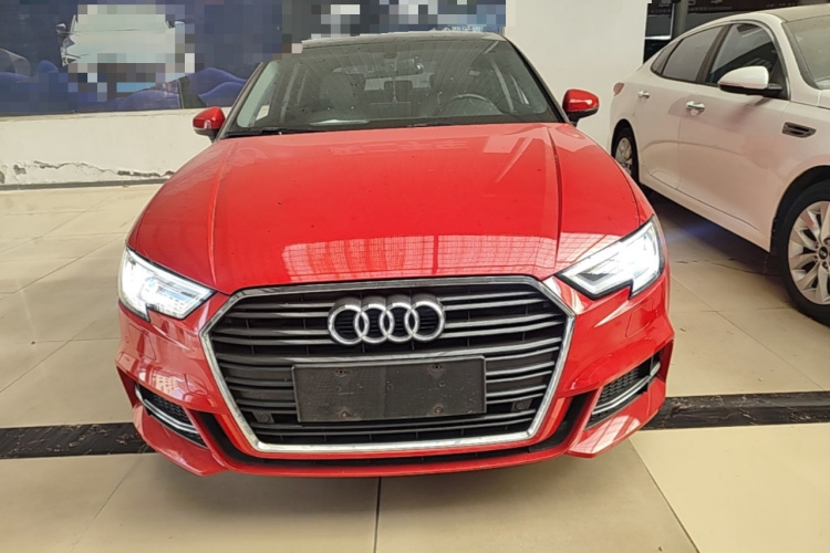 Audi A3 2019 car image #3