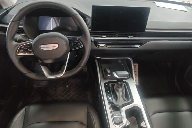GEELY Emgrand 2025 car image #11