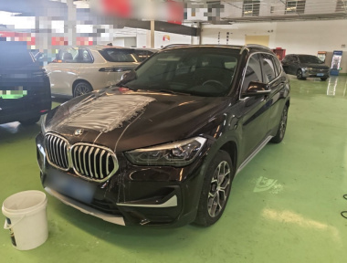 BMW X1 2020 BMW X1 2020 car image